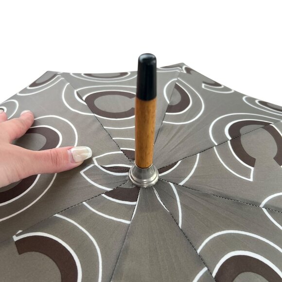 NWD CHANEL 2001 Fall Charcoal Gray Brown Nylon Coco CC Long Umbrella - Picture 3 of 14